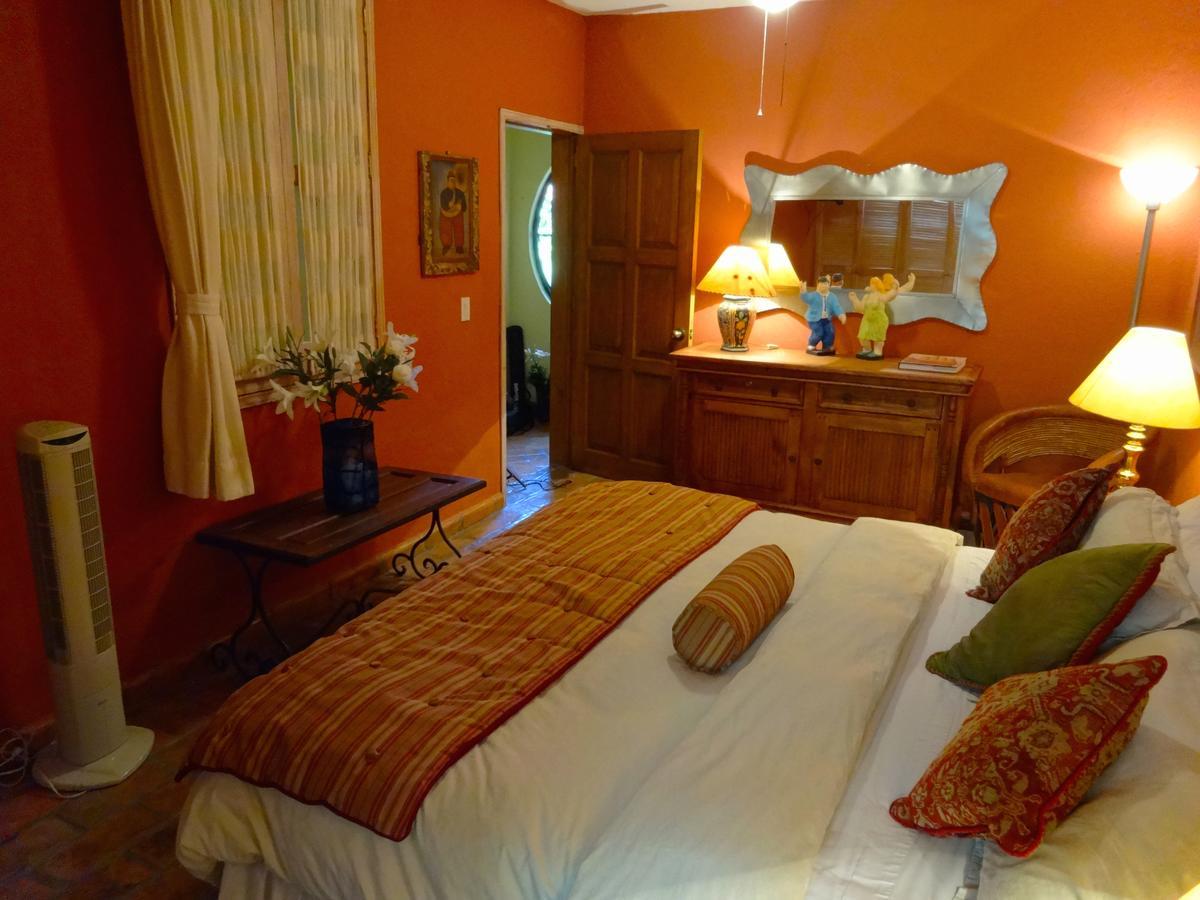 Bed and Breakfast Casa Calderoni Сан-Міґель-де-Альєнде Екстер'єр фото